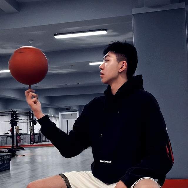 当然, aOx, 的三个赛季