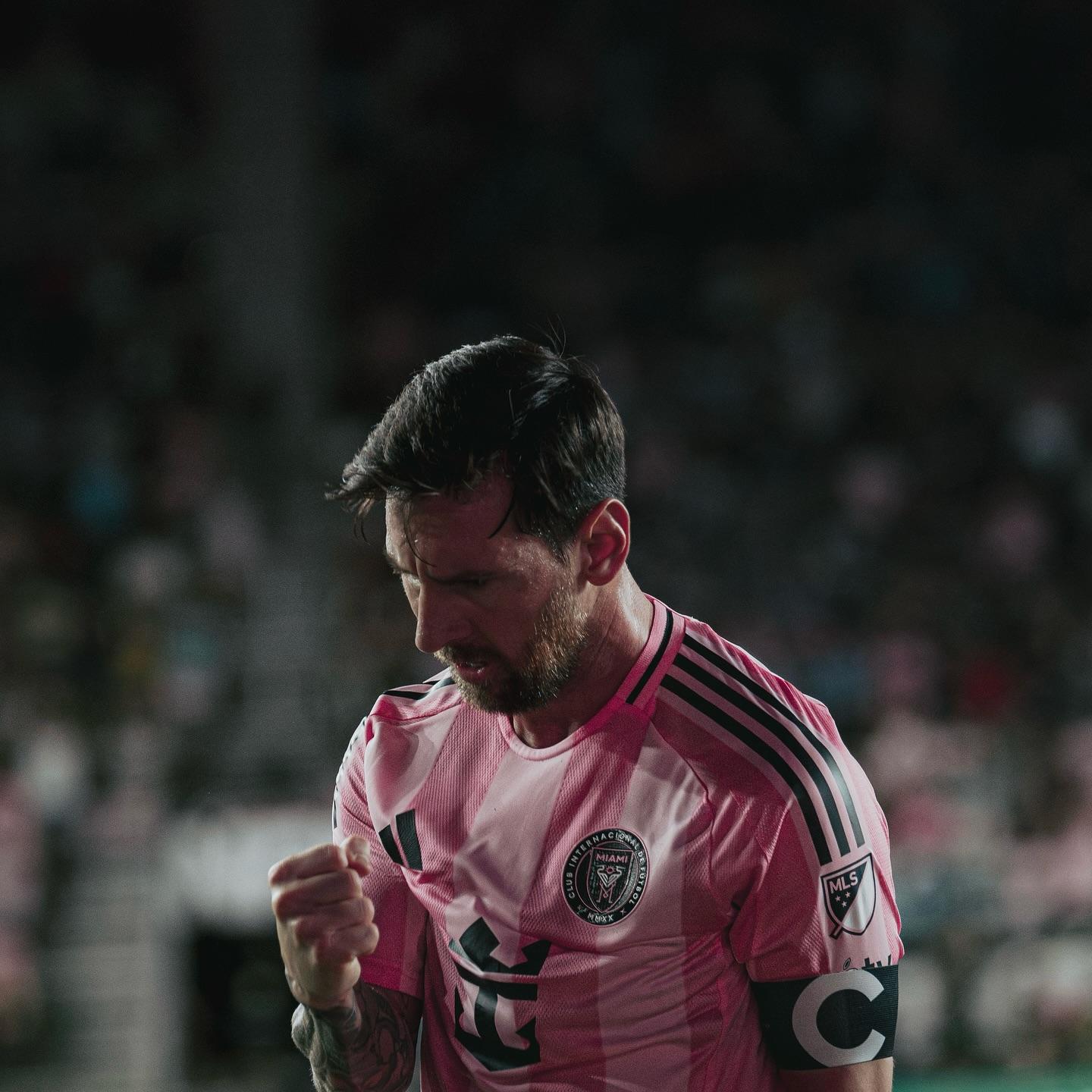 yid, 梅西社媒发